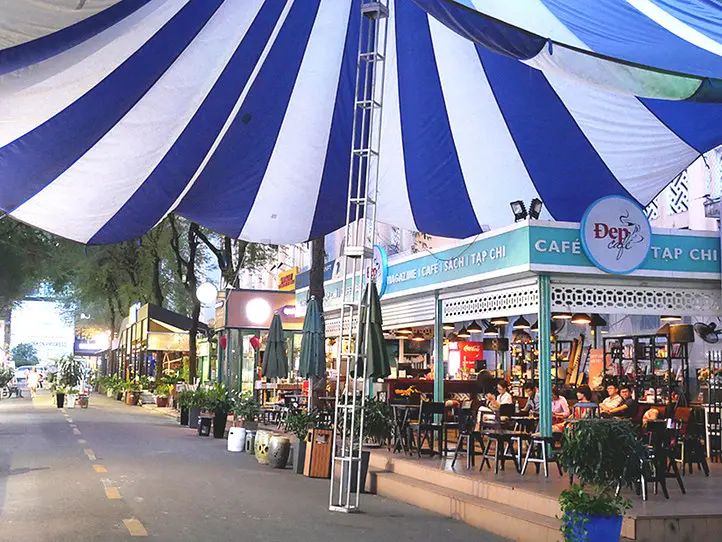 ホーチミン観光の合間に立ち寄れる『ブックストリート』