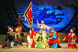 2025年最後の無料「ハット・ボイ（トゥオン）」公演がホーチミン市で開催