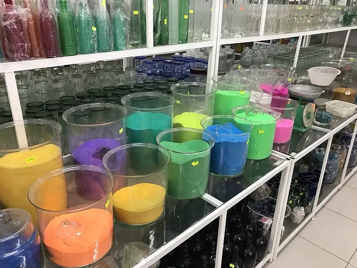 ホーチミンのガラス専門店で掘り出し物を探そう！日々の生活に美しさを見出す〜Govap Glass