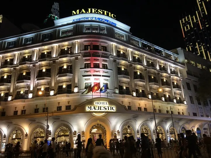 ホーチミン・コロニアル建築８選〜観光から老舗ホテルの見所もご紹介