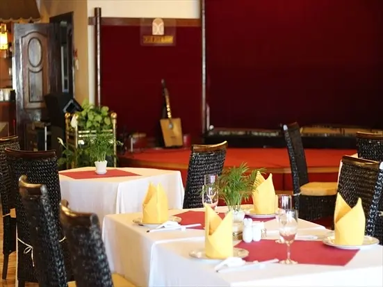 サイクロ・レストラン (ホテル マジェスティック サイゴン内)