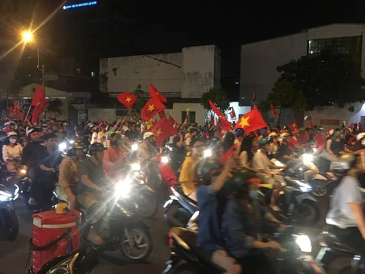 ホーチミンの路上ではあらゆるものが売られている