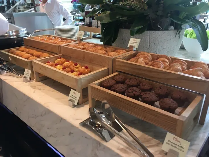 ホーチミンの一等地、ドンコイ通りに佇む超高級ホテル「ザ・レヴェリー・サイゴン」