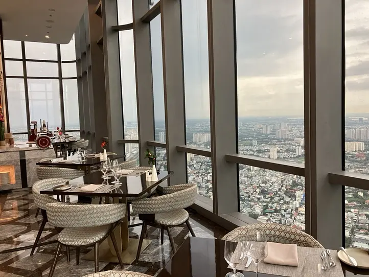 　66階からの眺め！「ビンパールラグジュアリーランドマーク81」のアフタヌーンティに行ってみた
