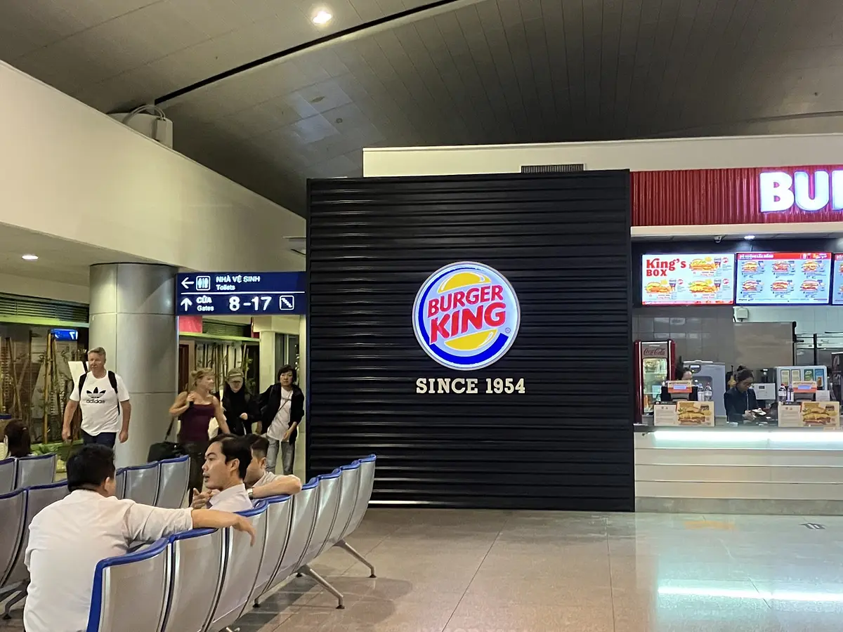 　タンソンニャット空港に新しくできたラウンジをご紹介