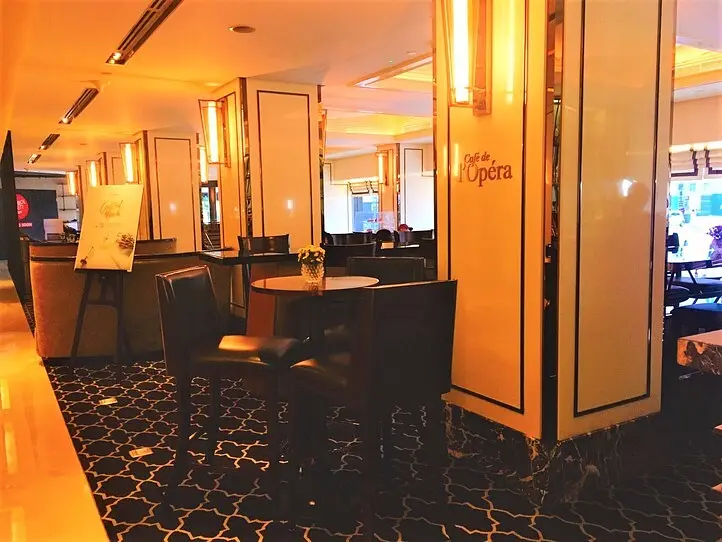 五つ星ホテル「カラベルホテル」でアフタヌーンティーを