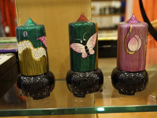 ドンコイ通り！拘りのディテールと上質な生地が外国人に人気