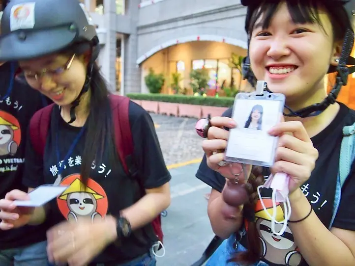 バイクで行く！ホーチミングルメツアー (4時間半)