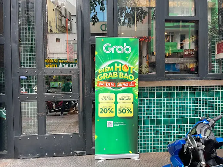 バオズ - ホー・トゥン・マウ