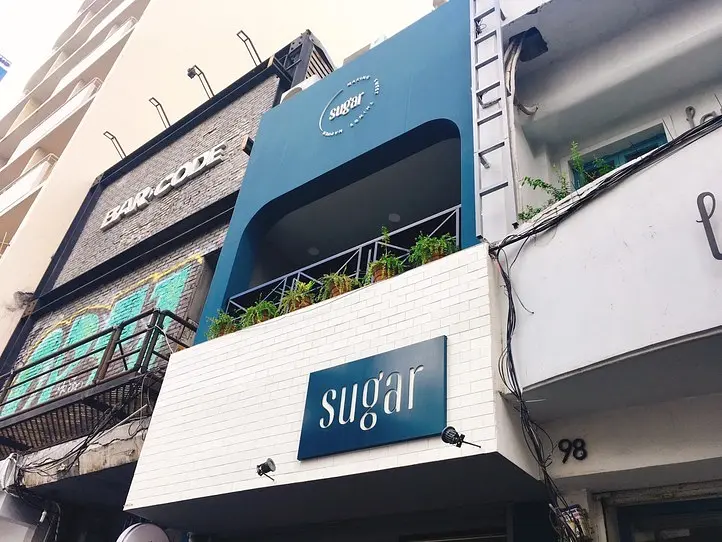 ドンコイ通りのおしゃれなケーキ店「sugar」