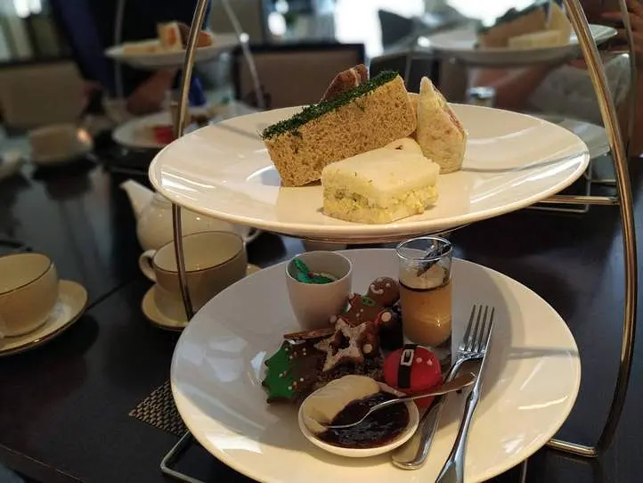 真夏のクリスマスを楽しむ！カラベルホテルの期間限定クリスマスハイティー