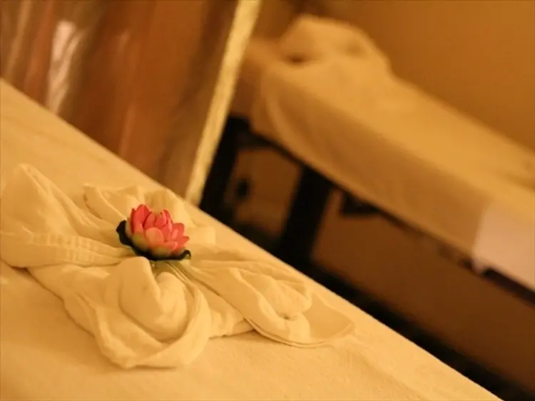 フローウィングサロン＆スパ