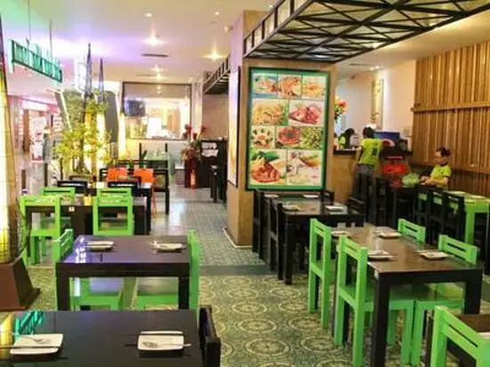 ガン・ダックサン・ニャチャン