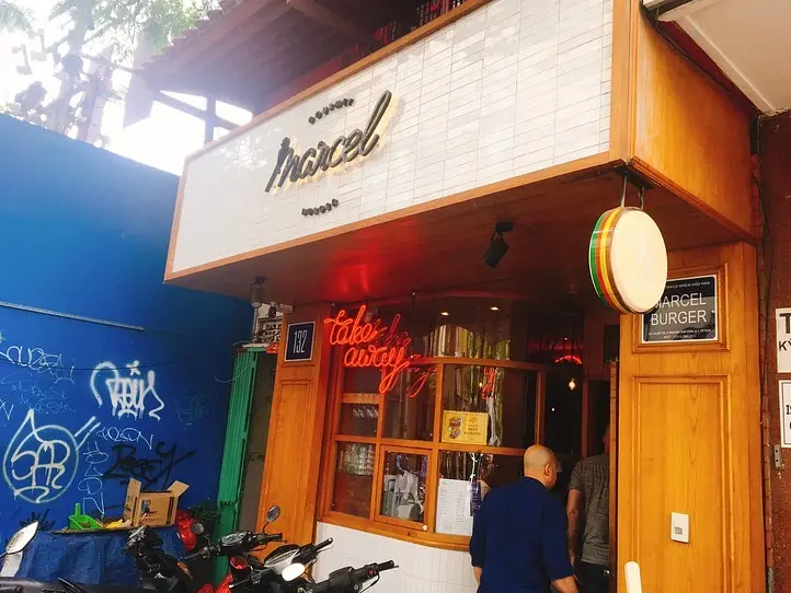 本格ハンバーガーショップ「Marcel Gourmet Burger（マーシャルグルメバーガー）」