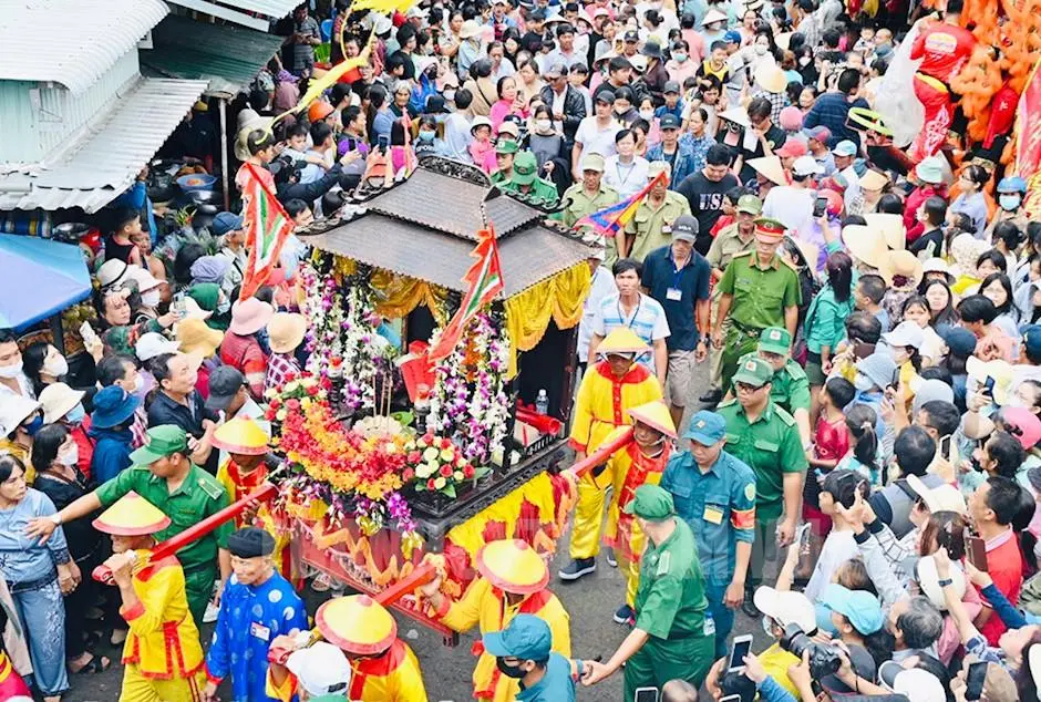 ホーチミンのギンオン・カンジオ祭り2026｜海の信仰とカンザーの伝統文化を知る