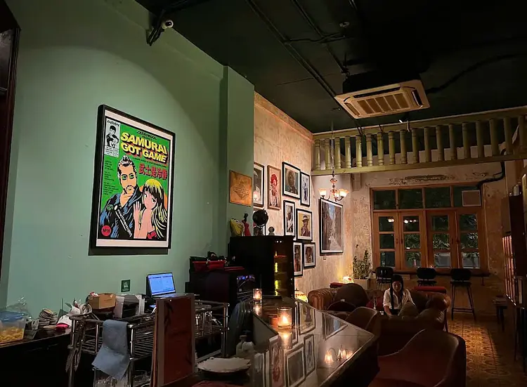 コヘイス・バー – カクテルズ＆タパス