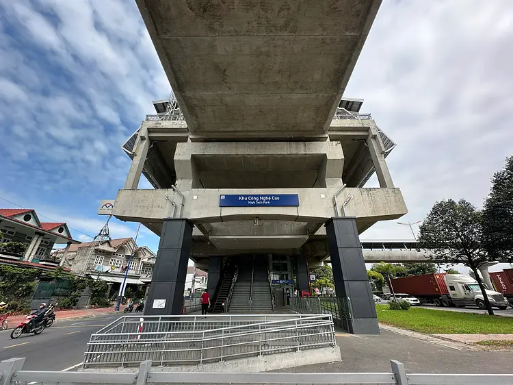 高度技術パーク駅／ホーチミンメトロ