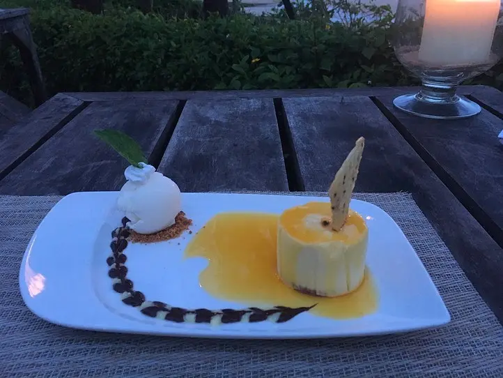 【フーコック】海と夕日が眺められる絶景レストラン「Mango Bay Restaurant」