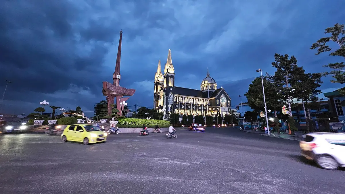 ビンズオン省の必見観光スポット10選｜自然と文化を満喫する週末旅行ガイド