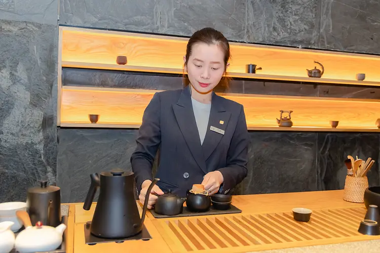 サイゴン・プレミアムサンセット & 極上おまかせの夕べ