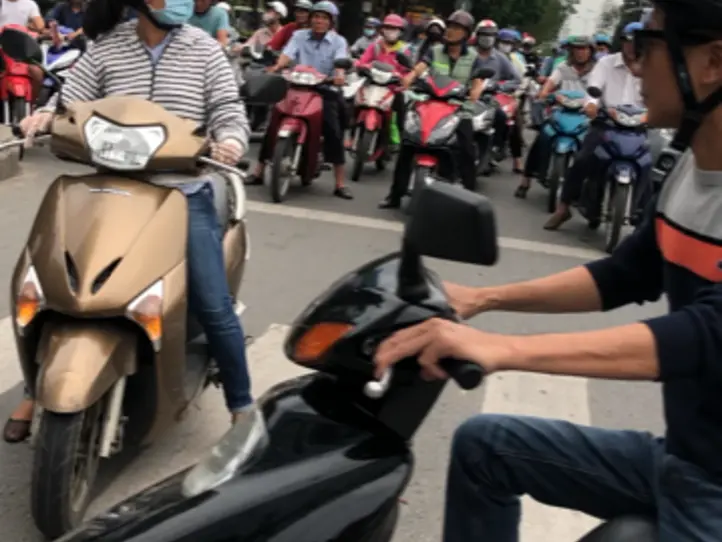 配車アプリで手軽にバイクタクシーを体験！