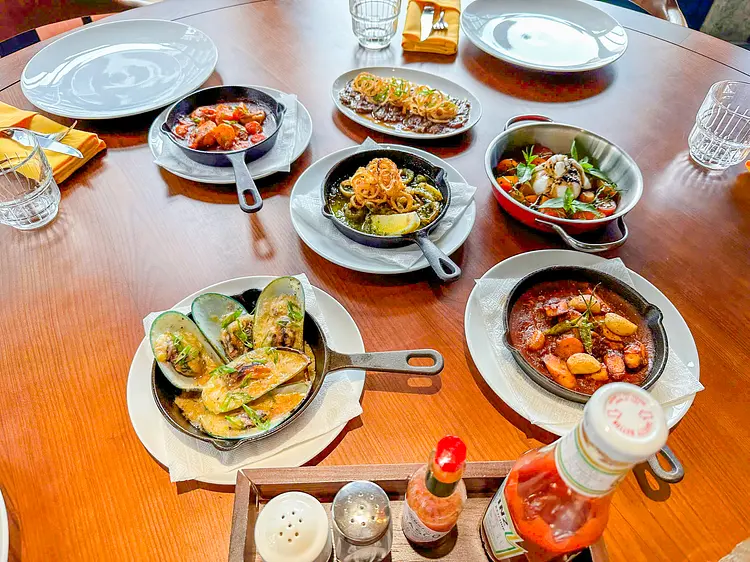 ラントルコート - ソーシャルミーティング