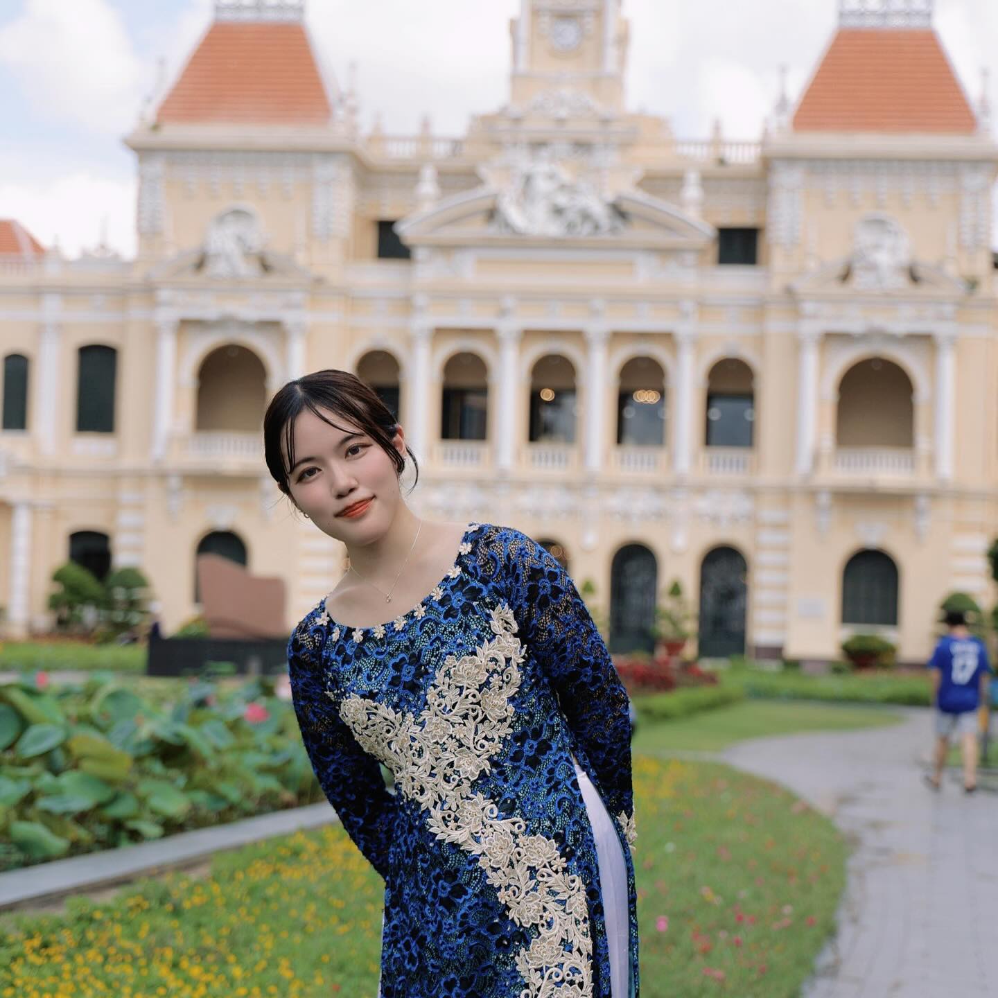 ホーチミン市内　フォトジェニックスポットでプロの写真家があなたを撮影 ウォーキングツアー＜アオザイ付き！プラン＞