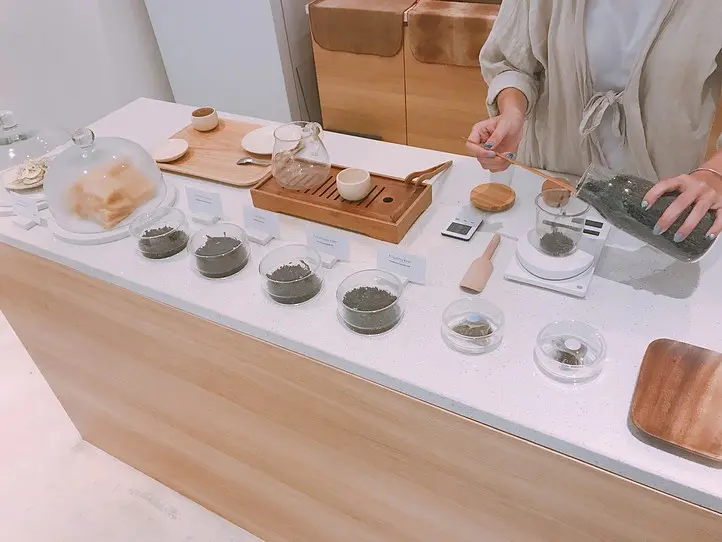 路地奥にあるカフェで静かにティータイムを楽しむ~dear tea house