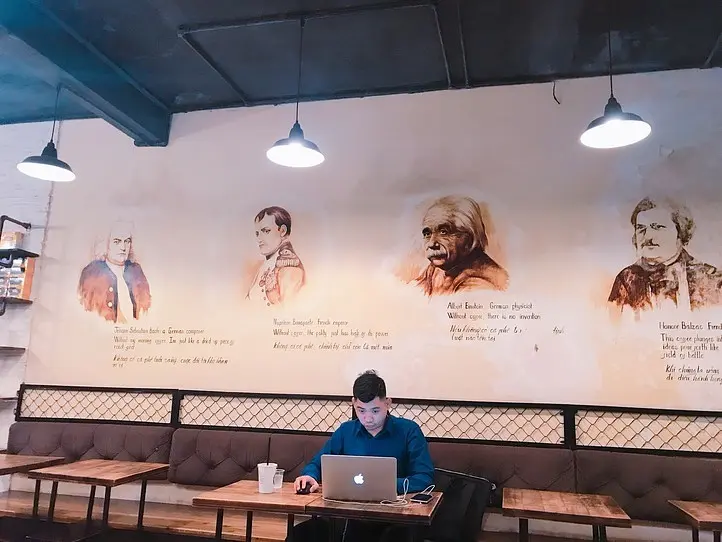 パスター通り沿い！便利な24時間営業のカフェ～Cafe Thuc