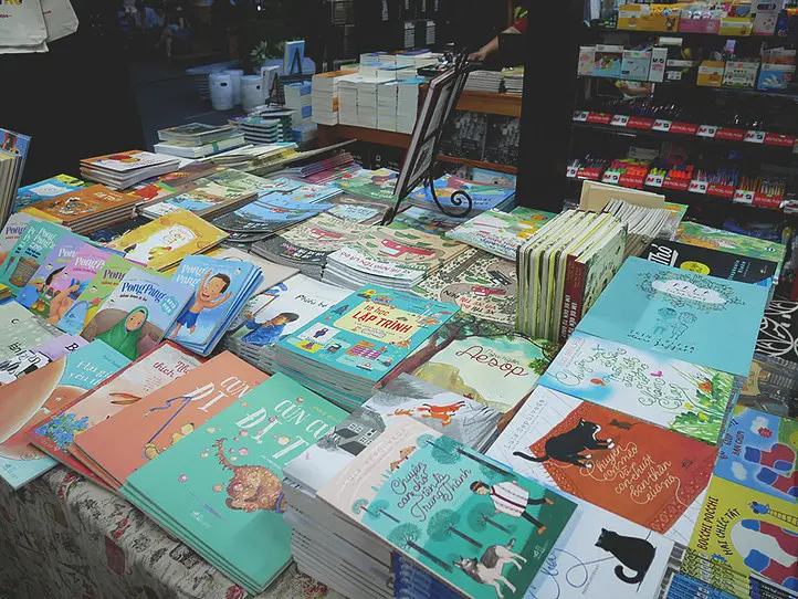 ホーチミン観光の合間に立ち寄れる『ブックストリート』