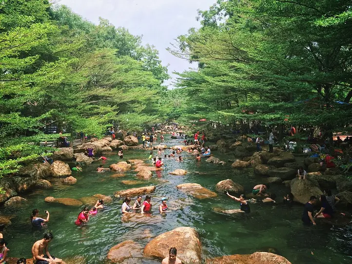 ビンズオン省の必見観光スポット10選｜自然と文化を満喫する週末旅行ガイド