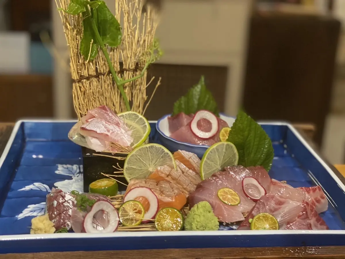 ベトナム料理に少し疲れたら、本格天ぷら懐石はいかがですか？
