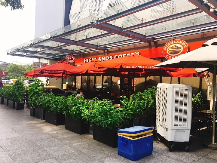 【タンソンニャット空港内】安くておいしいベトナムローカル料理店